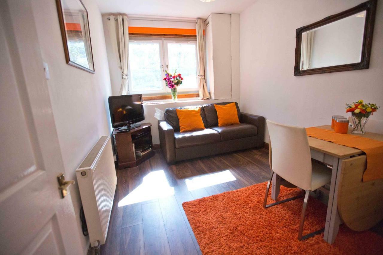 Spacious Over Two Floors Appartement *